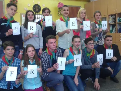 prishkilnij-litnij-movnij-tabir-sunshine-syajvo